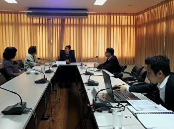 นักศึกษาหลักสูตรรัฐศาสตรดุษฎีบัณฑิต
สาขาวิชาการเมืองการปกครอง ภาคพิเศษ
จัดสอบเค้าโครงวิทยานิพนธ์ให้กับนักศึกษา